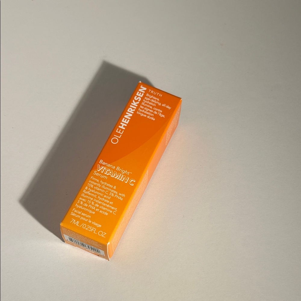 Ole Henriksen Banana Bright+ Vitamin C Serum - Vibrant Orange